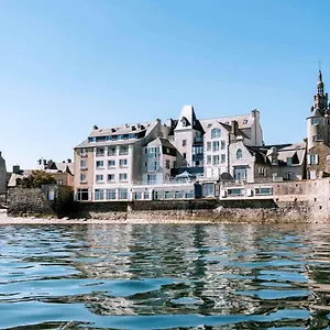 **** Hotel Mercure Bord De Francia